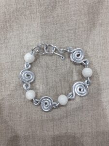 Bracciale spirali e pietre bianche gr 12